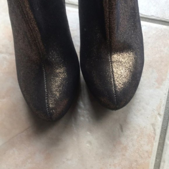 💕3/$30💕 NWOT Rock & Republic “Georgine” Bronze Ankle Booties Size 8.5M - Picture 3 of 8